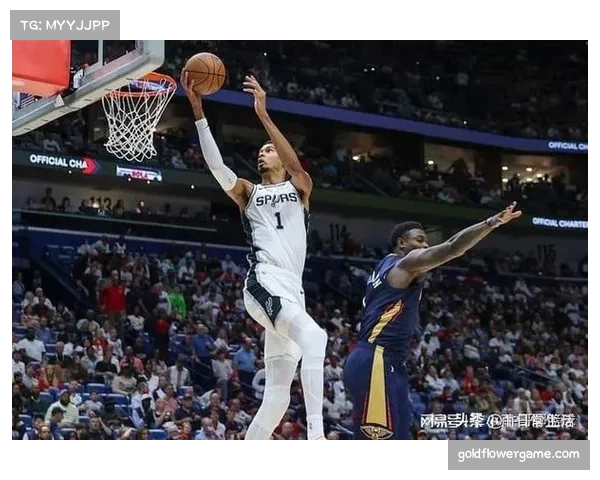 文班亚马场均贡献二十四分十一篮板统治内线